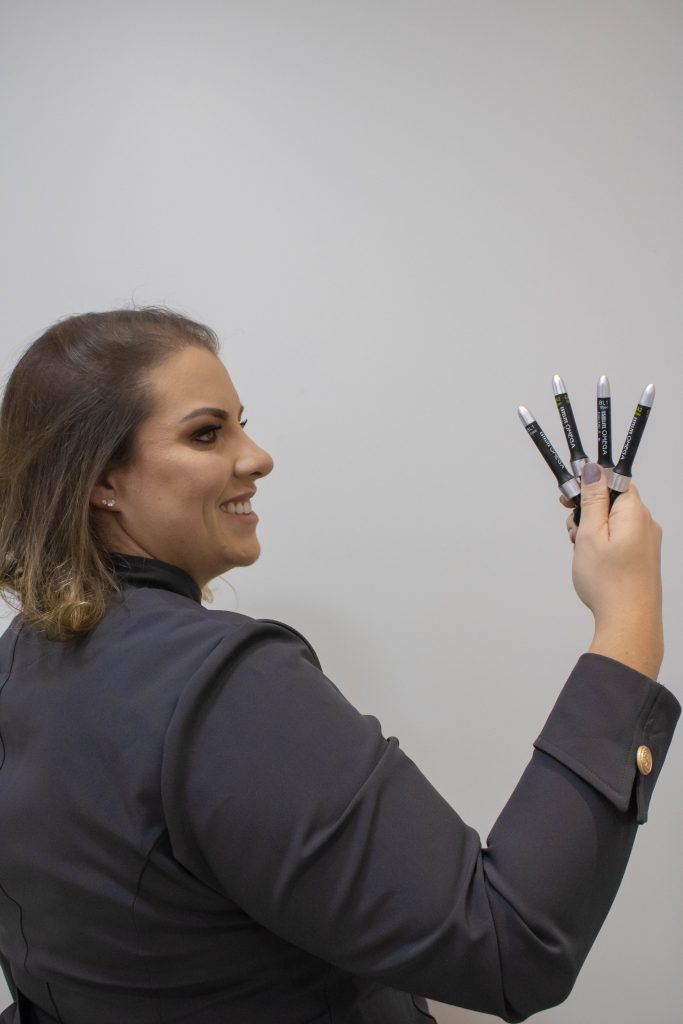 Andreola Odontologia Integrada - Clínica Odontológica em Caxias do Sul - Implantes Dentários - Lentes de Contato Dental - Tratamento de Canal - Odontologia Estética - Ortodontia - Harmonização Facial